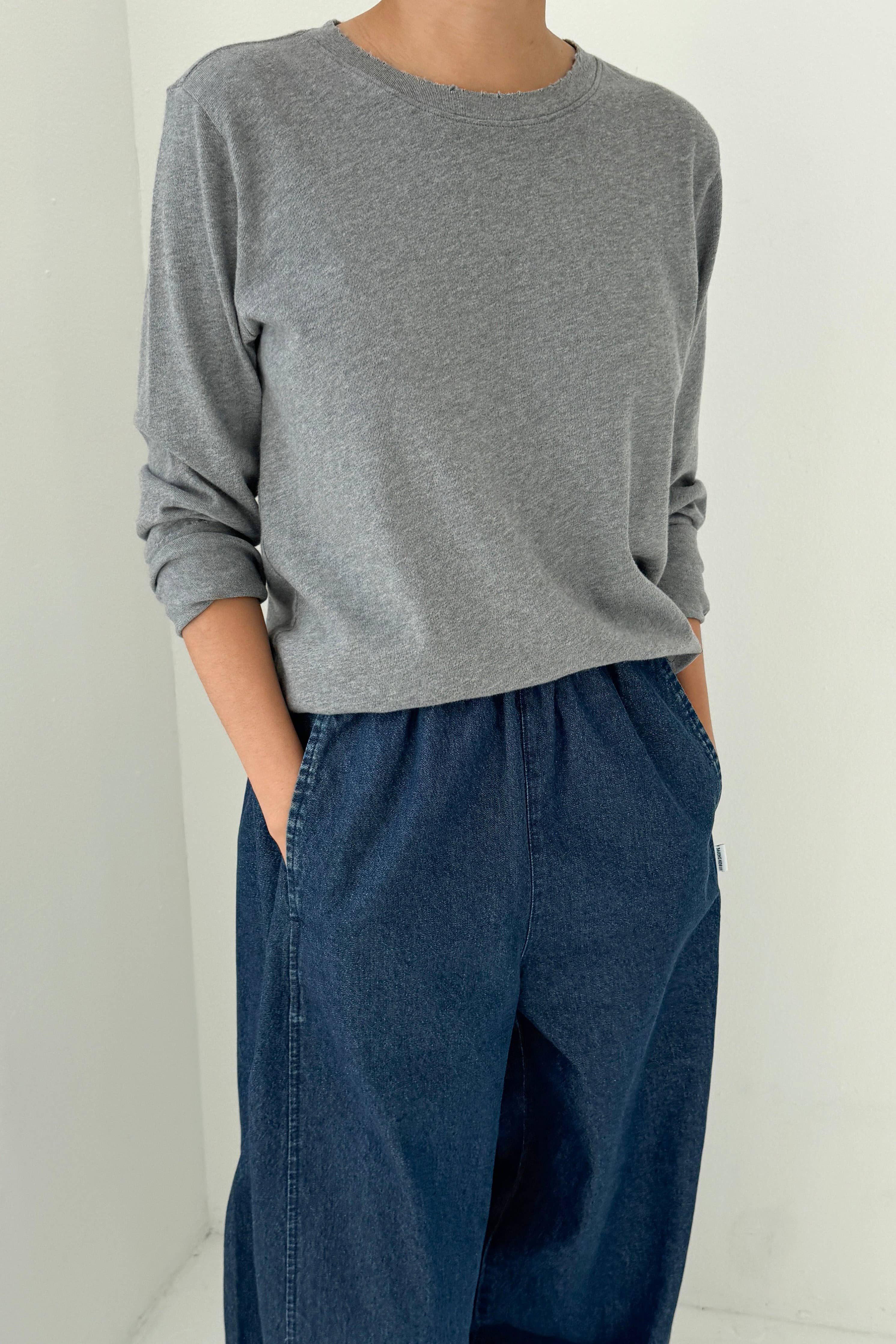 Everyday Long Sleeve Tee in Melange Grey