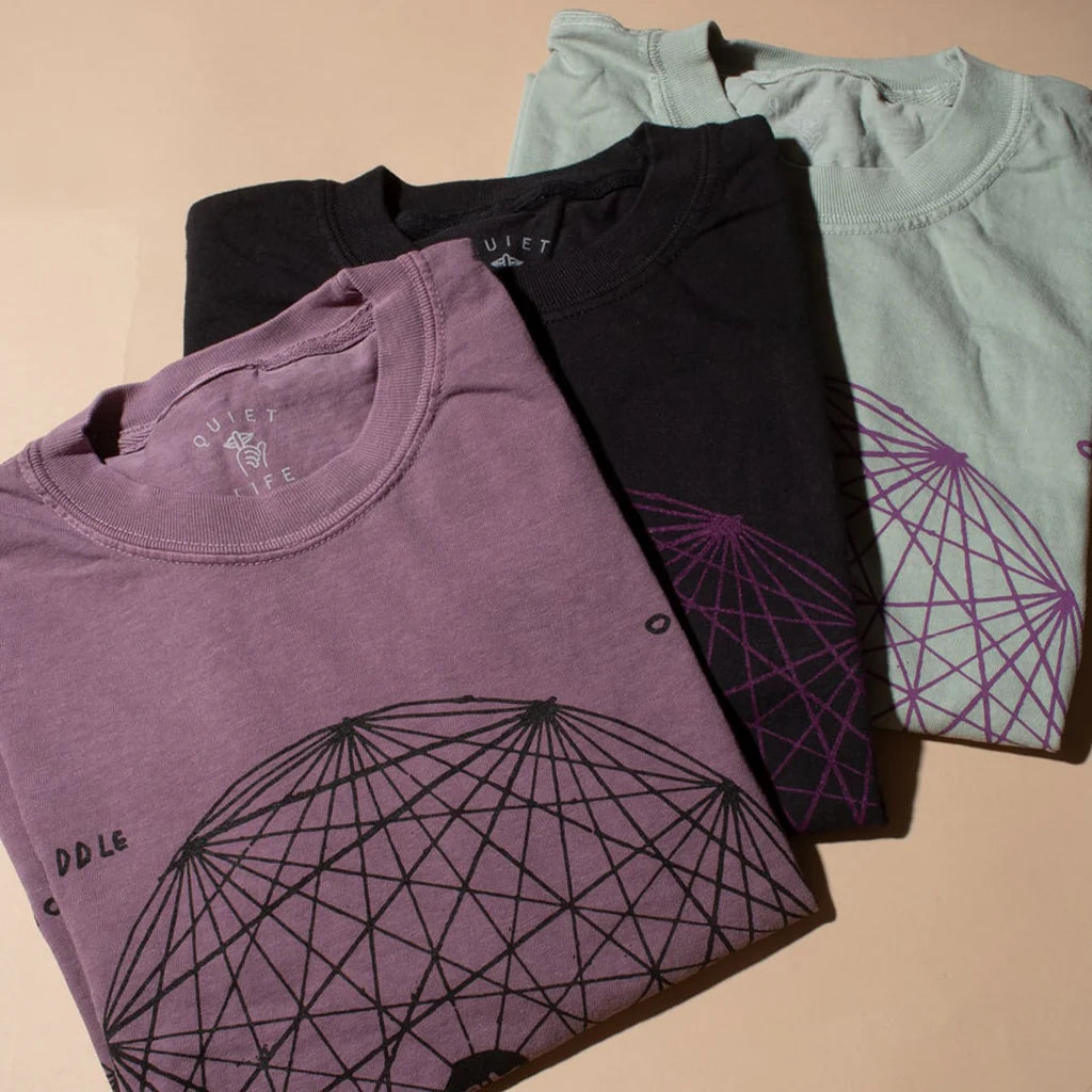 Middle of Now Here T-shirt in Grape